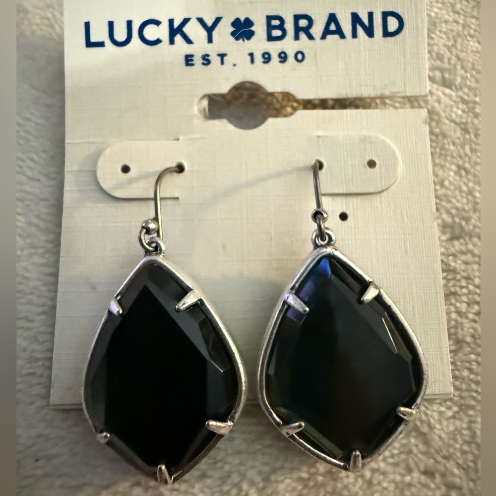 NWT - Lucky Brand Silver Necklace with Black Pendant Set ♠️ - Picture 4 of 9